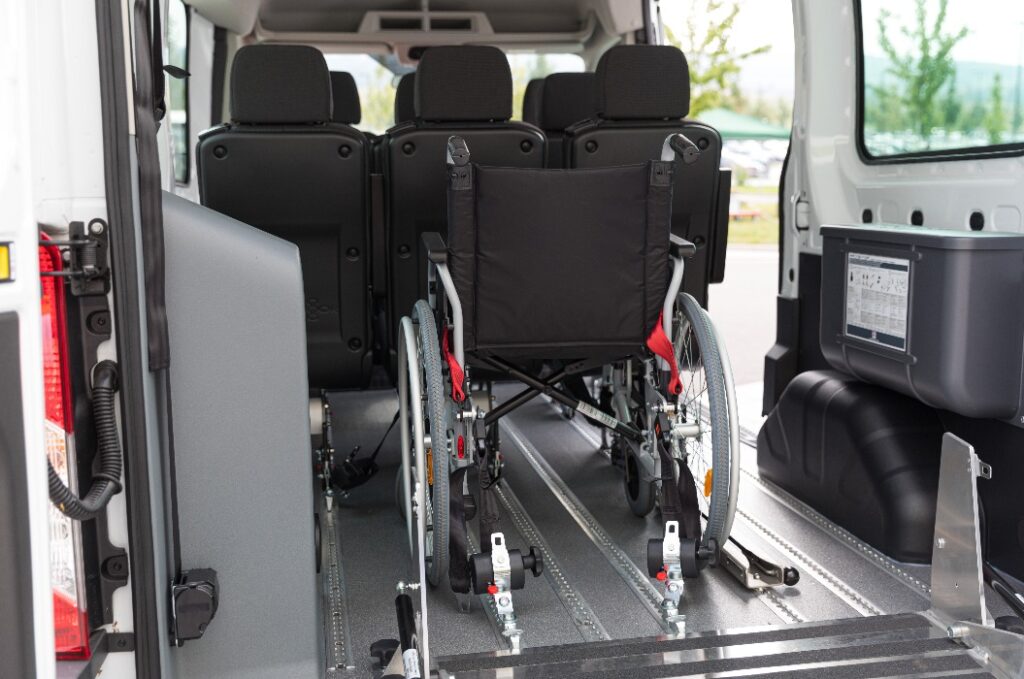 Krankentransport im Rettungswagen
