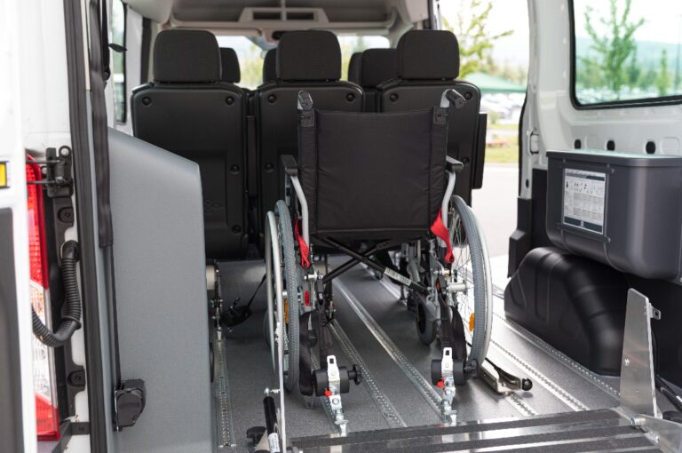 Krankentransport im Rettungswagen